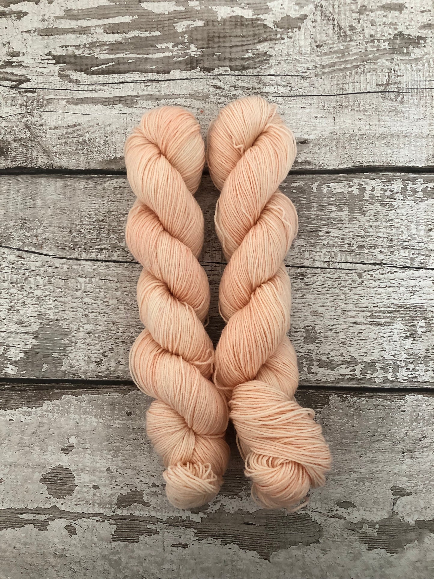 Hand Dyed Yarn 100% Merino 4ply Pin Up