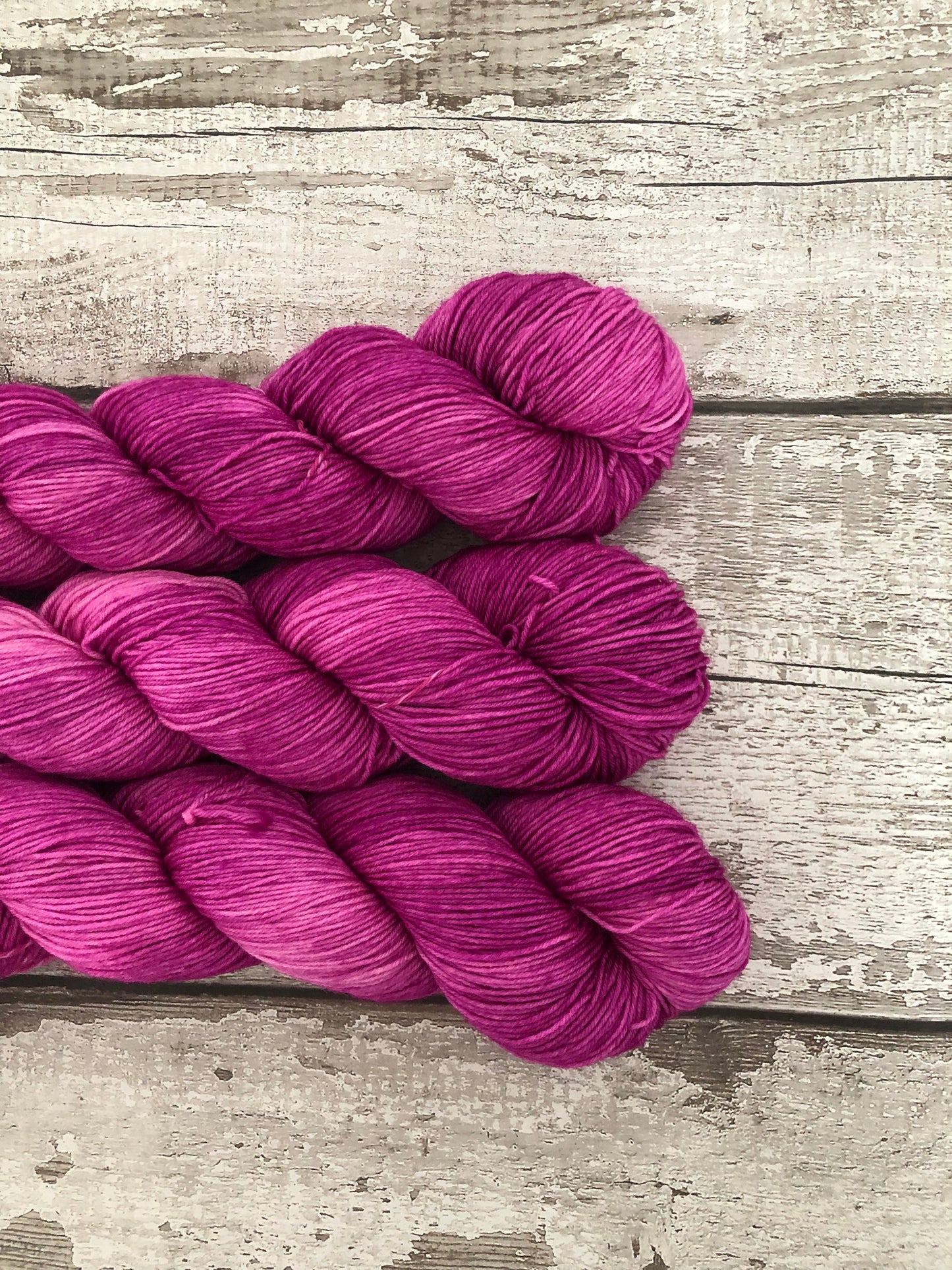 Hand Dyed Yarn 100% Merino 4ply Rollerskate