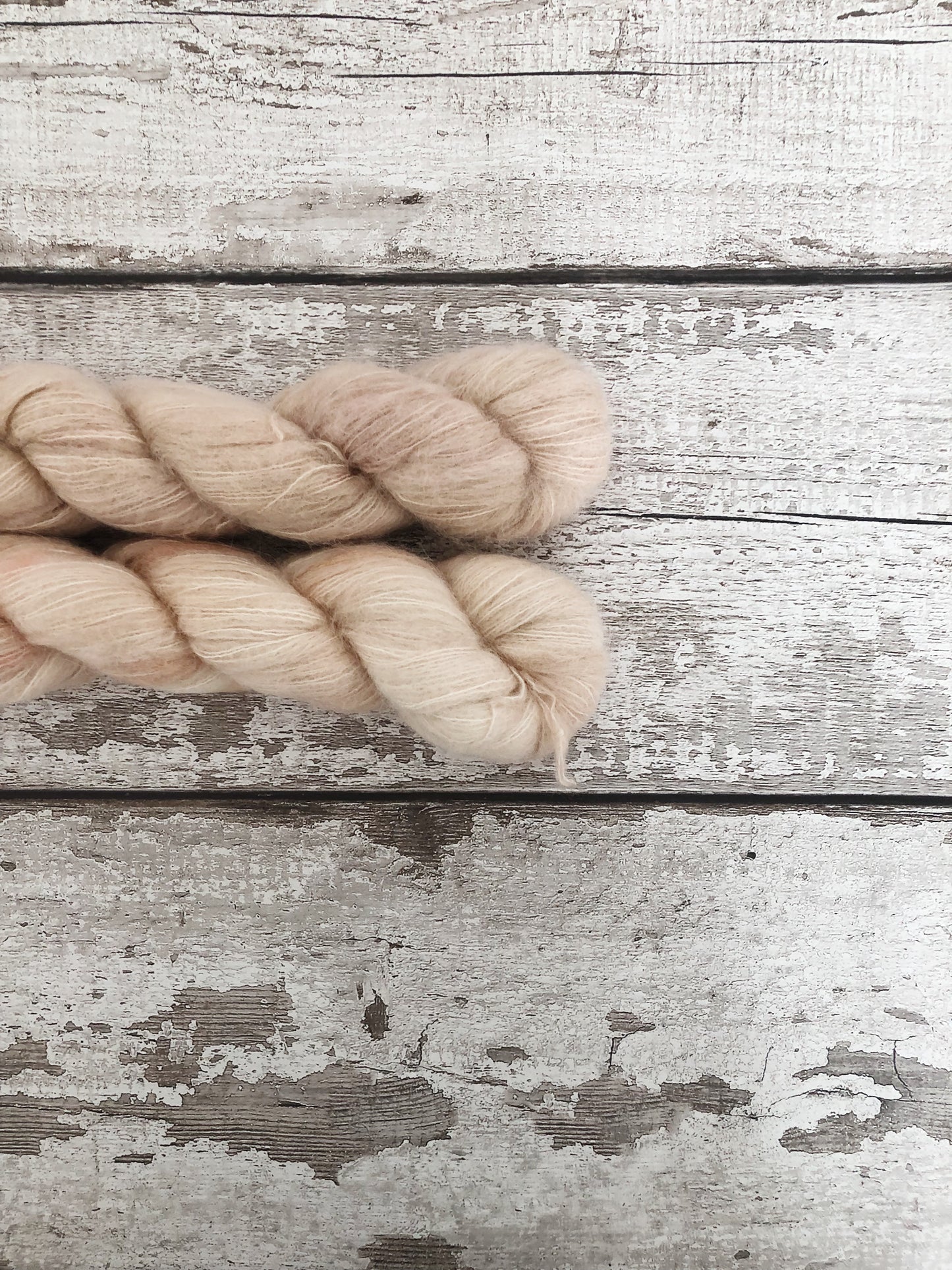 Lace Suri Alpaca Yarn Velum